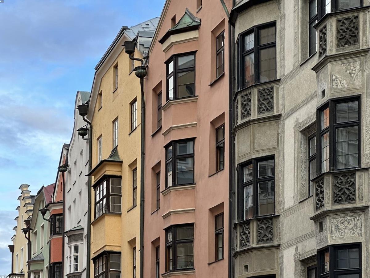 Home exterior - SwiftValue buys houses for cash