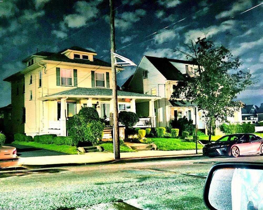 Local neighborhood homes
